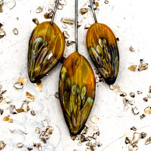 Load image into Gallery viewer, Small Mustard Yellow Rita Leaf Head Pin Pendant
