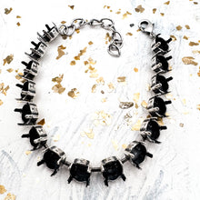 Load image into Gallery viewer, 8mm Antique Silver Sparkle Bracelet