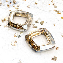 Load image into Gallery viewer, 20mm Golden Shadow CALV Premium Austrian Crystal Cosmic Square Pair
