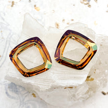 Load image into Gallery viewer, 20mm Crystal Copper CALV Premium Austrian Crystal Cosmic Square Pair
