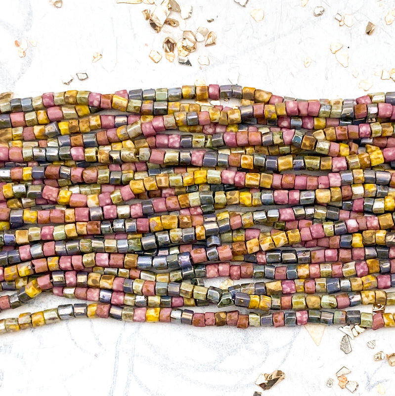 10/0 Aged Pink Picasso Medley Seed Bead Strand