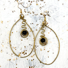 Load image into Gallery viewer, Brass African Earrings - Black

