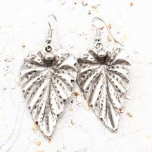 Load image into Gallery viewer, Antique Silver Tropical Leaves Earring Pair - Tucson Find
