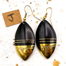 Load image into Gallery viewer, Wooden and Brass African Earrings
