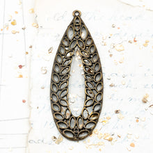 Load image into Gallery viewer, Antique Brass Lovely Leaf Teardrop Pendant
