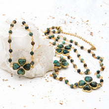 Load image into Gallery viewer, Lucky Clover Necklace - Paris Find
