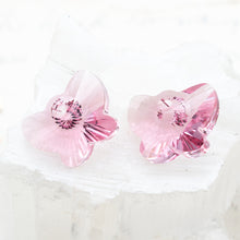 Load image into Gallery viewer, 18mm Light Rose Premium Crystal Butterfly Charm Pair
