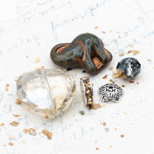 Load image into Gallery viewer, Majestic Elephant and Premium Crystal Pendant Kit
