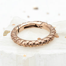 Load image into Gallery viewer, Rose Gold Textured Ring Clasp
