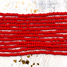 Load image into Gallery viewer, 8/0 Right On Red Seed Bead Hank
