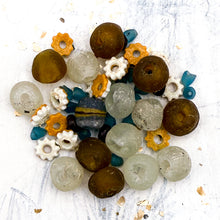 Load image into Gallery viewer, Flowers For Days Bead Kit
