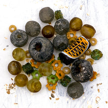 Load image into Gallery viewer, Flower Fury Bead Kit
