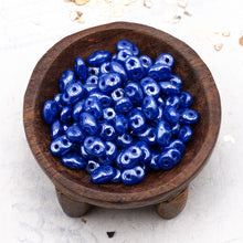 Load image into Gallery viewer, 2.5x5mm Navy Blue Luster Superduo 2 Hole Beads
