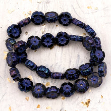 Load image into Gallery viewer, Pre-Order 9mm Eggplant Hibiscus Flower with an Iris Finish and Purple Wash
