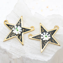 Load image into Gallery viewer, Vintage Enamel White Peony Star Link Pair

