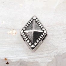 Load image into Gallery viewer, 5mm Antique Silver Studded Diamond Slider for Flat Leather
