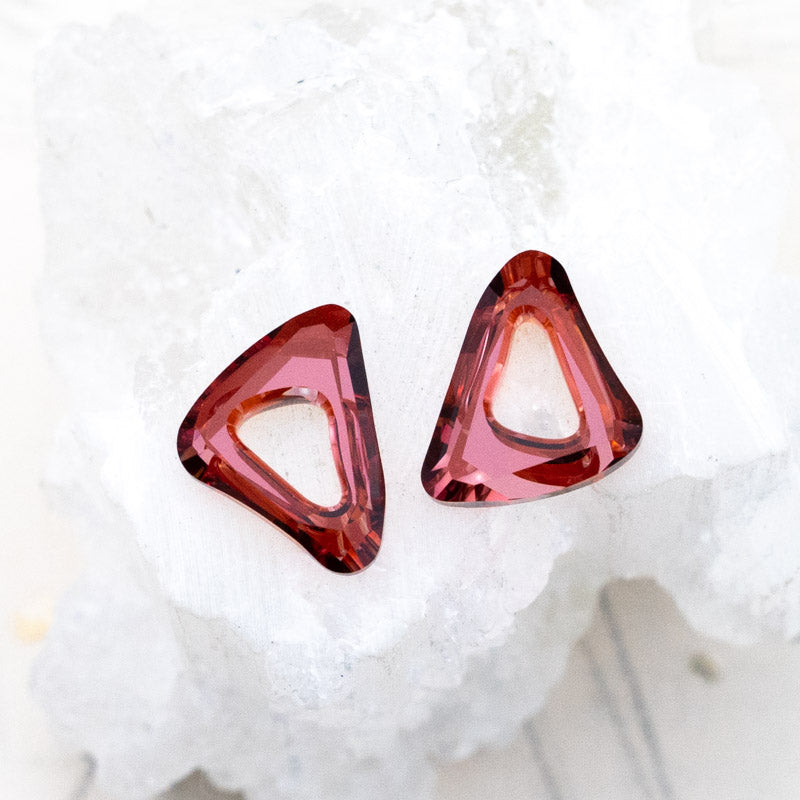 14mm Red Magma Cosmic Triangle Ring Link Pair