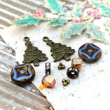 Load image into Gallery viewer, Candie&#39;s Twinkling Tree Earring Kit
