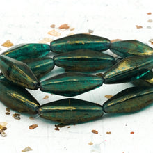 Load image into Gallery viewer, 20x8mm Emerald with Gold Luster Rhombus Beads
