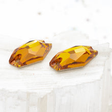 Load image into Gallery viewer, 18mm Topaz Hexagon Sew-On Premium Austrian Crystal Link Pair
