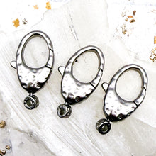 Load image into Gallery viewer, Antique Silver Hammered Lobster Clasp
