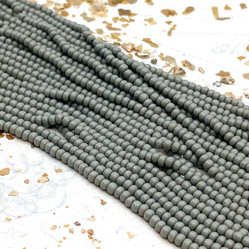 10/0 Gray Sky Seed Bead Hank