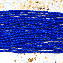 Load image into Gallery viewer, 10/0 Deep Blue Seed Bead Hank
