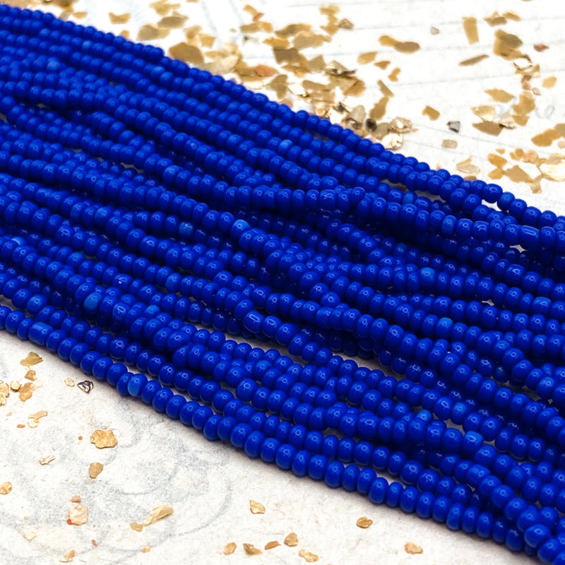 10/0 Deep Blue Seed Bead Hank