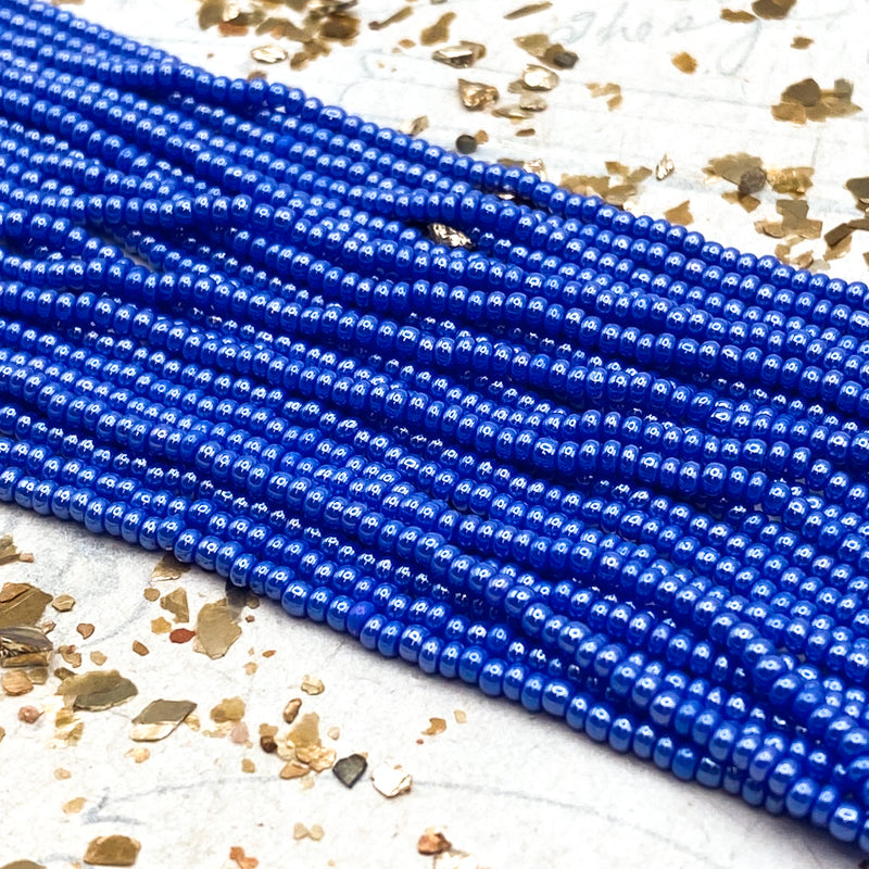 10/0 Sky Blue Seed Bead Hank