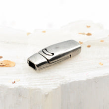 Load image into Gallery viewer, 3mm Antique Silver Flat Magnetic Clasp
