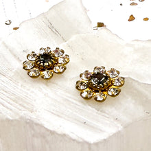 Load image into Gallery viewer, Gray Flower Pair - 2pcs
