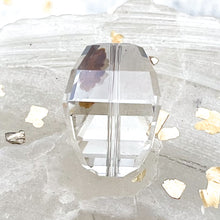 Load image into Gallery viewer, 18mm Silver Shade Premium Austrian Crystal Lucerna Bead
