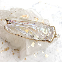 Load image into Gallery viewer, Golden Trim Electroplate Glass Cicada Pendant

