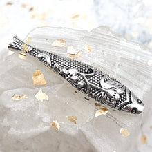 Load image into Gallery viewer, Tibetan Style Antique Silver Lotus Flower Pattern Fish Beads
