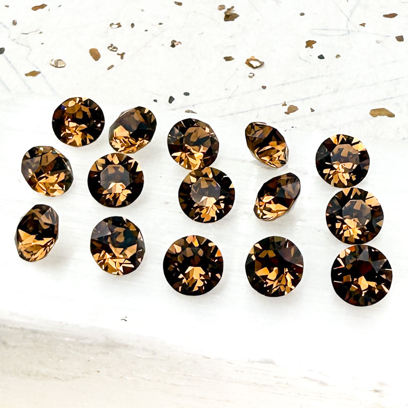 Light Smoked Topaz Foiled Crystal Set - 15pcs