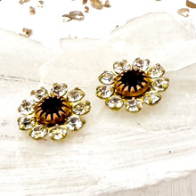 Load image into Gallery viewer, Gold-Plated Purple Flower Pair - 2pcs
