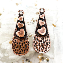 Load image into Gallery viewer, Antique Copper Family of Hearts Pair
