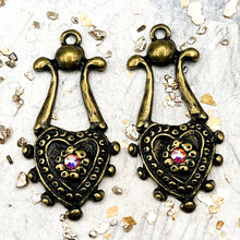 Load image into Gallery viewer, Pre-Order Antique Bronze Vintage Treasured Love Pair
