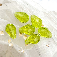 Load image into Gallery viewer, Citrus Green Premium Austrian Drop Bead Pair-6pcs
