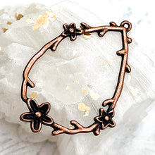 Load image into Gallery viewer, Antique Copper Plated Flower Charm
