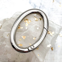 Load image into Gallery viewer, 28mm Oval Silver Spring O Ring Carabiner
