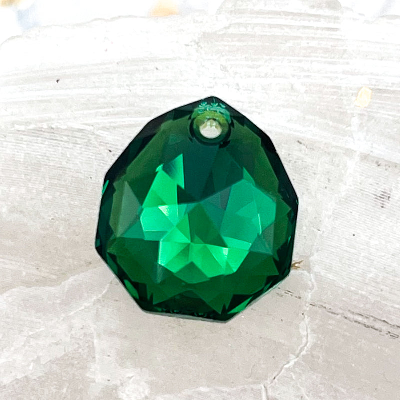 16mm Majestic Green Shimmer Premium Crystal Majestic Pendant
