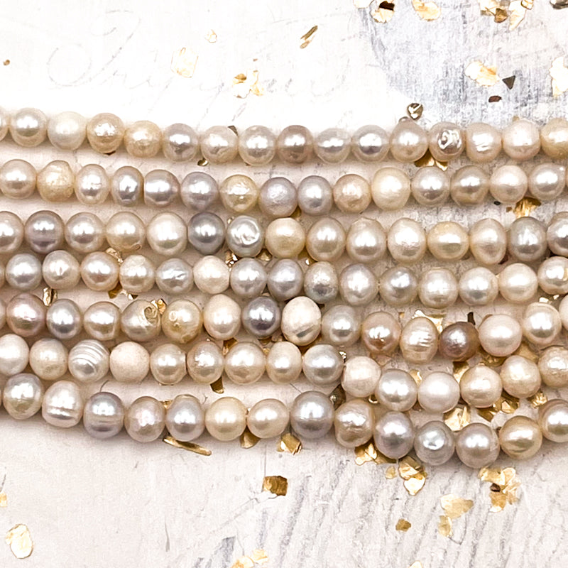 Pretty Pearl Bead Strand