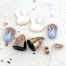 Load image into Gallery viewer, Lilac Bunnies Spring Earring Kit
