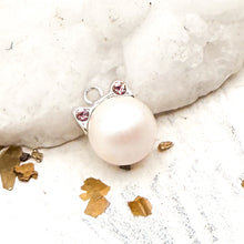 Load image into Gallery viewer, 11mm Cute Kitty Premium Austrian Crystal Charm
