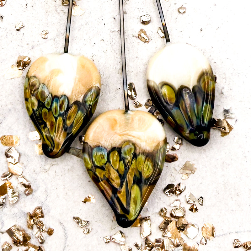 Pre-Order Small Honeystone Rita Leaf Head Pin Pendant