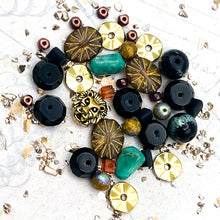 Load image into Gallery viewer, Lion&#39;s Reign Bead Mix
