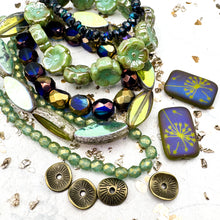 Load image into Gallery viewer, Pre-Order Candie&#39;s Mystic Meadow Czech Box
