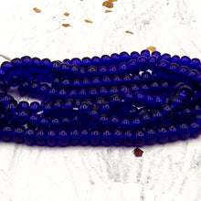 Load image into Gallery viewer, 6/0 Cobalt Blue Seed Bead Hank
