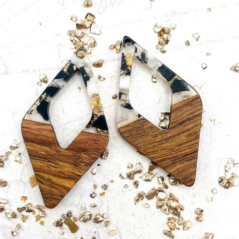 Chic Resin & Walnut Wood Pendant Pair